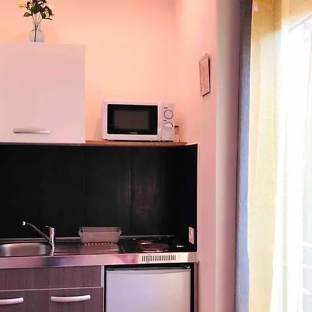 Studio N6 Lascaris Centre *