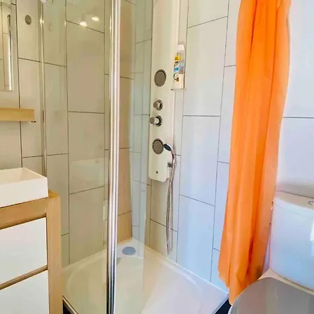 Studio N6 Lascaris Centre Apartman